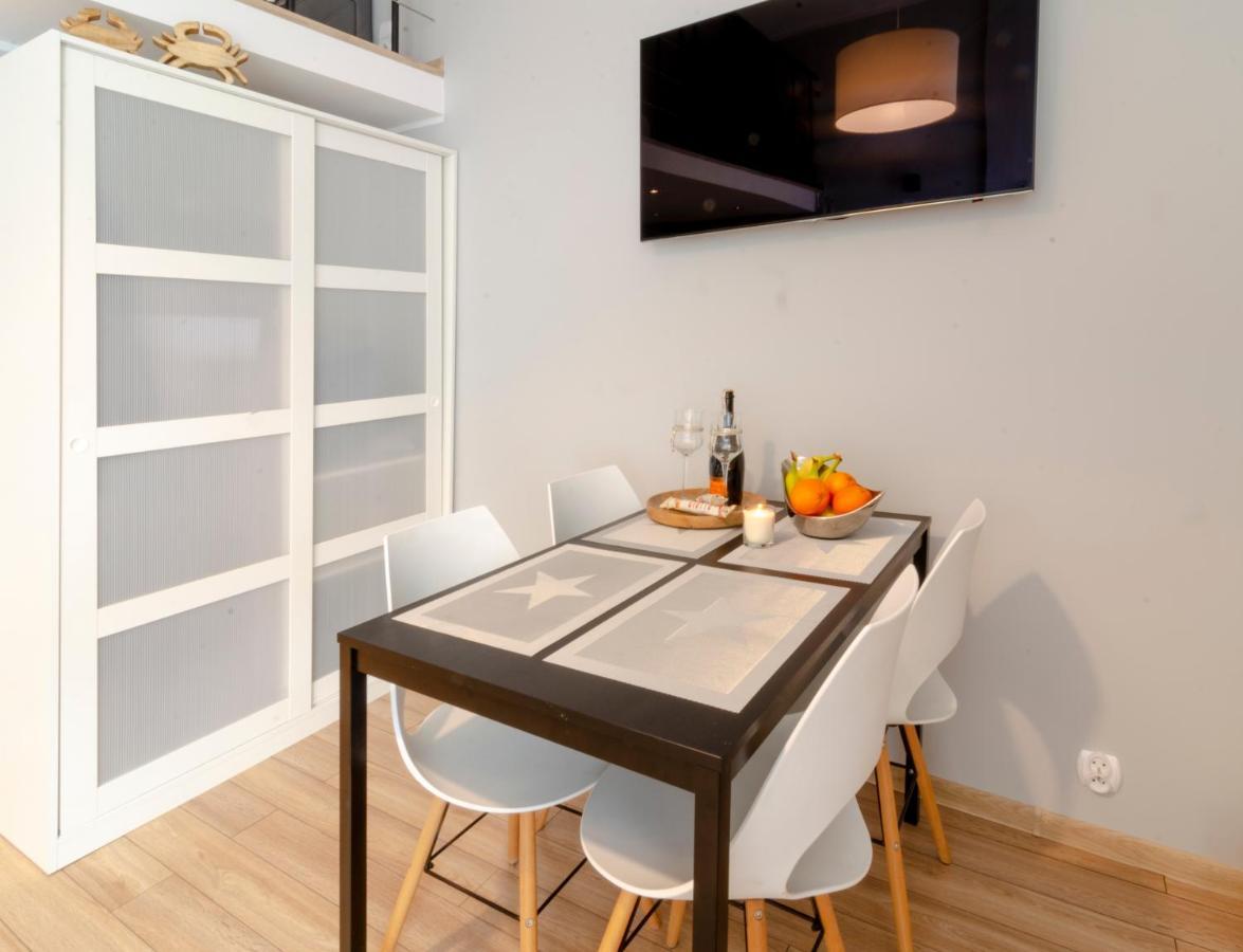 Holiday Home Loft Z Antresola I Balkonem Przy Plazy Miedzyzdroje Exteriör bild